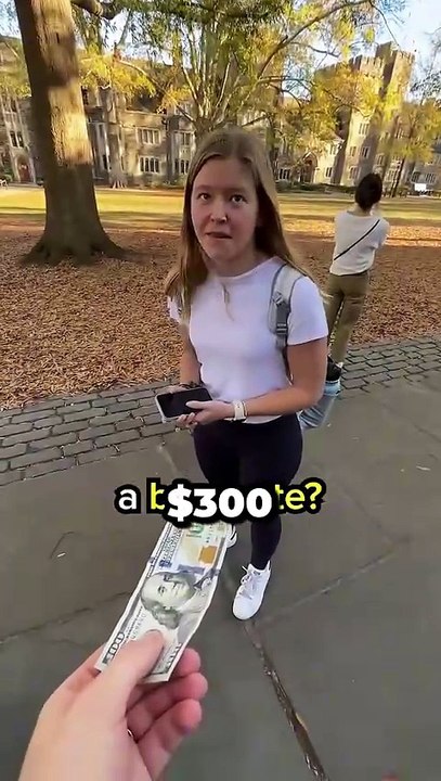 Il écris un peu plus l’historie chaque jour (exclu daily)