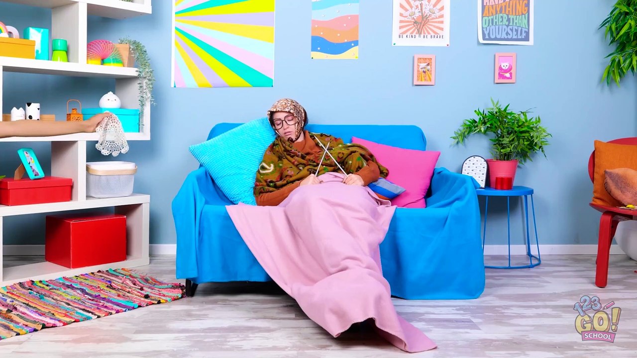 NERD VS POPULAR STUDENT ||  Funny Rich vs Broke School Situations by 123 GO SCHOOL