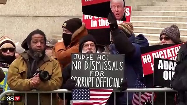 NYC Mayor Eric Adams Booed upon arrival at court as judge considers dropping case