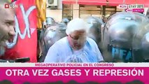 Brutal represión a jubilados