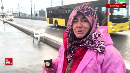 İstanbul'da olta balıkçıları kar soğuk dinlemedi