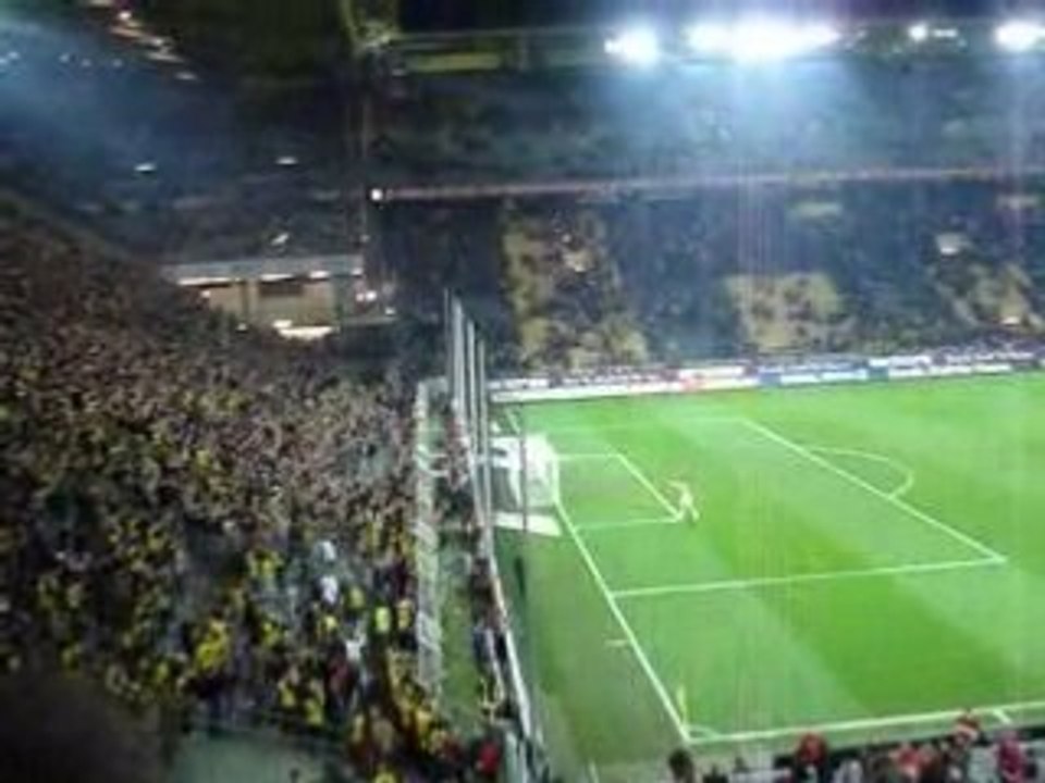 Borussia Dortmund FC Nürnberg Ovation Jan Köller