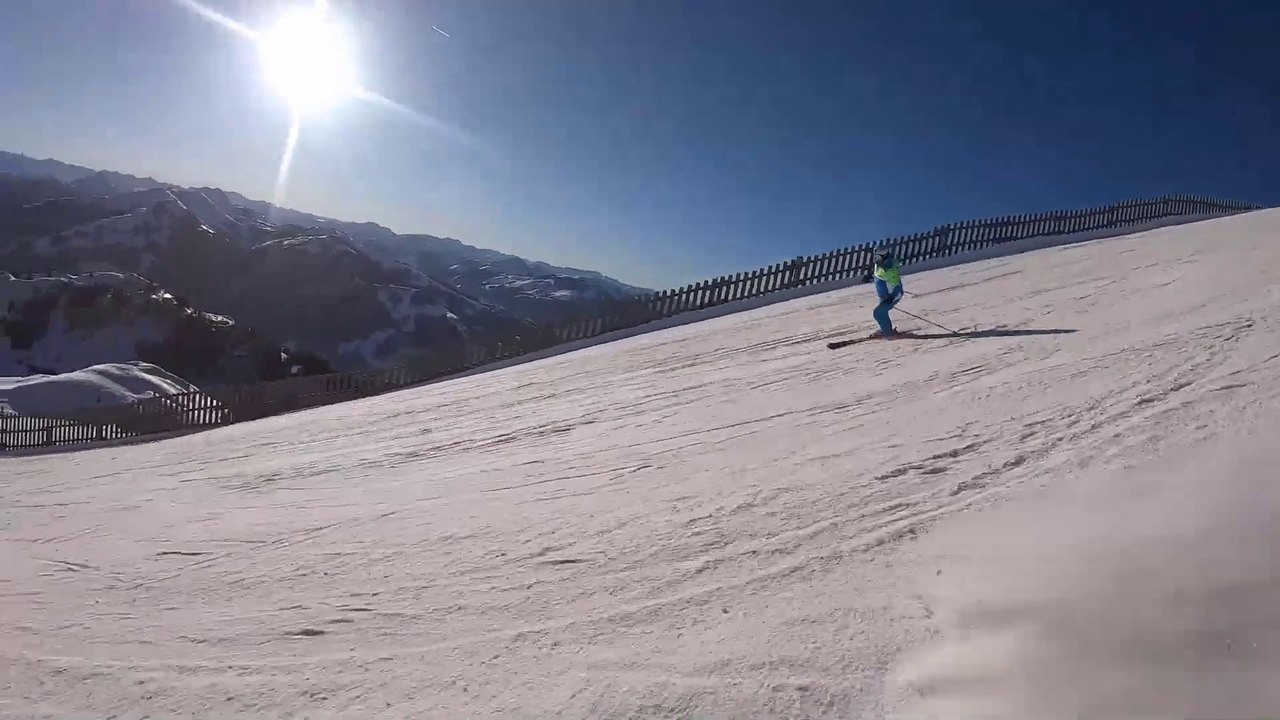 Snow-Show Folge 23 mit Tina: Guinness-Ski-Weltrekord #KitzSkiWelt2025WR14.