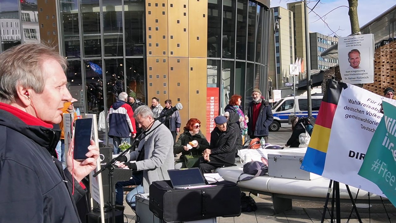 Demo Wuppertal Dr Rainer Füllmich 08.02.2025