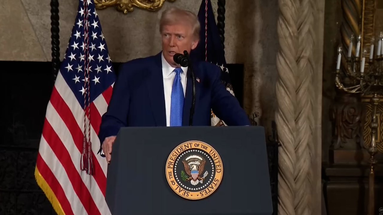 Trump eleva el tono contra Zelenski y lo llama "dictador sin elecciones"