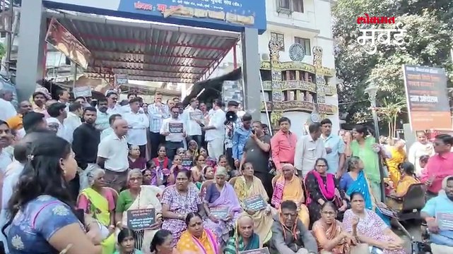 आदित्य ठाकरेंच्या वरळीतील रहिवासी रस्त्यावर कारण काय