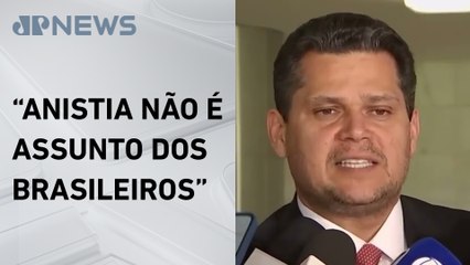 Alcolumbre afirma que denúncia contra Bolsonaro é questão jurídica e não política