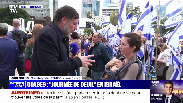 Je ne pouvais pas ne pas venir : Des Israéliens se rassemblent sur la place des otages à Tel-Aviv pour suivre l'arrivée des quatre cercueils restitués par le Hamas