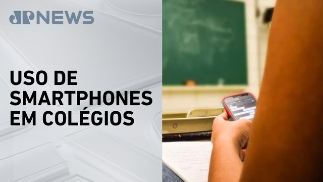 Governo de SP regulamenta proibição de celulares nas escolas