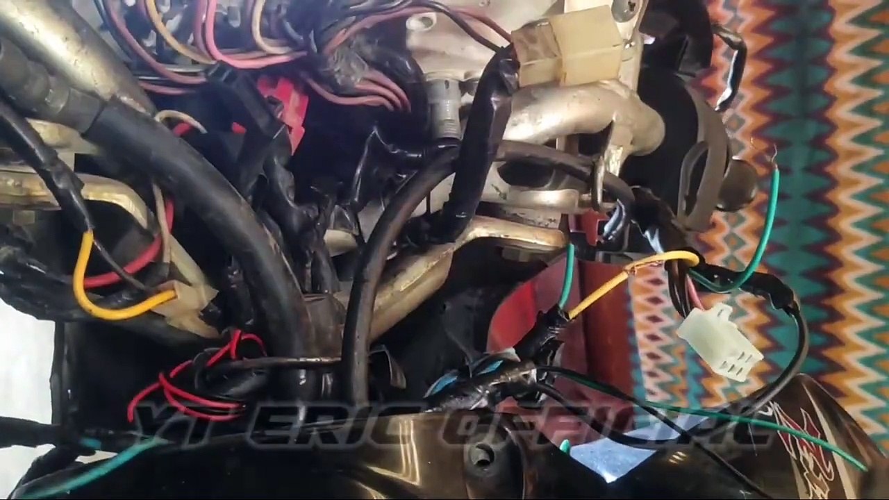 CARA MEMASANG SAKLAR JARAK DEKAT DAN JARAK JAUH - CARA MEMASANG SAKLAR ON OFF DI STANG SETIR MOTOR DAN MENYAMBUNG KABEL SAKLAR DENGAN KABEL BODI YANG SUDAH DI SIAPKAN DI MOTOR JUPITER Z ROBOT
