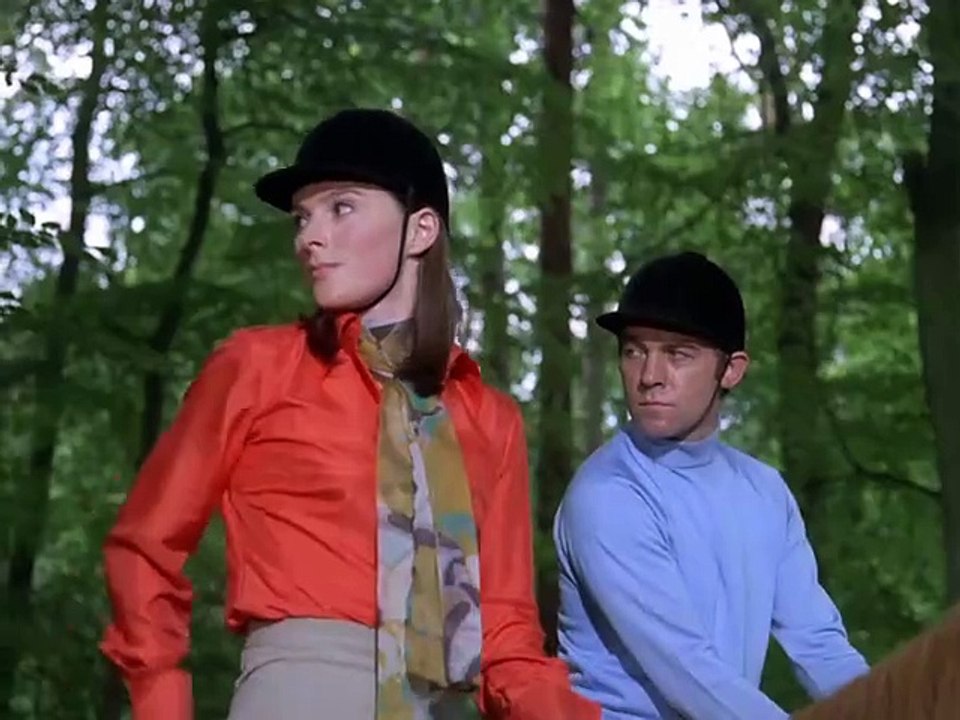 UFO E18 - Der Ton der Stille OmU