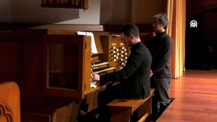 112 yıllık tarihi org, Jacob Benda yorumuyla tekrar sahneye çıktı