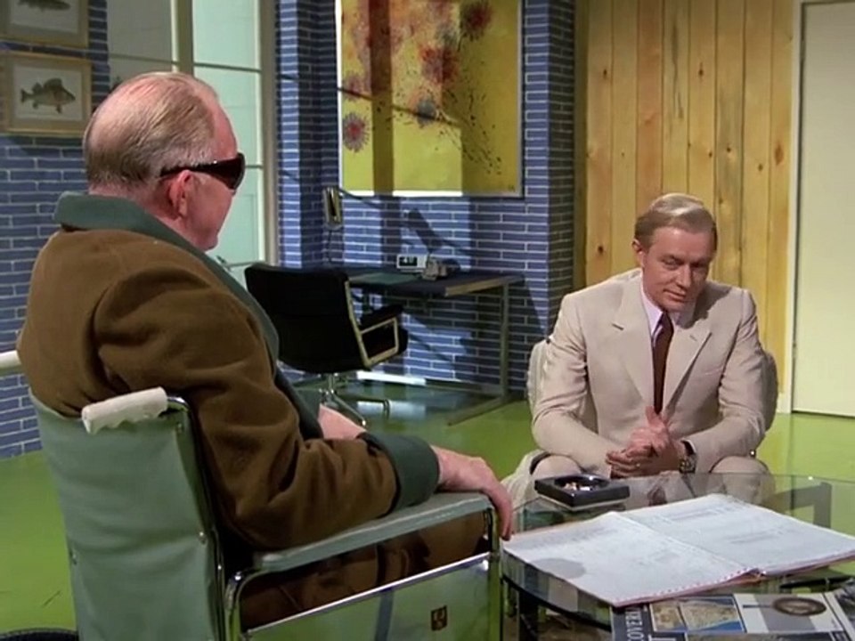 UFO E14 - Alles hat einen Anfang OmU