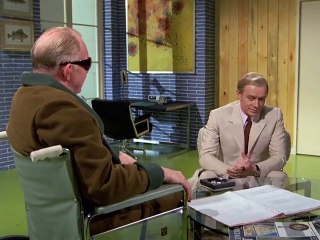 UFO E14 - Alles hat einen Anfang OmU