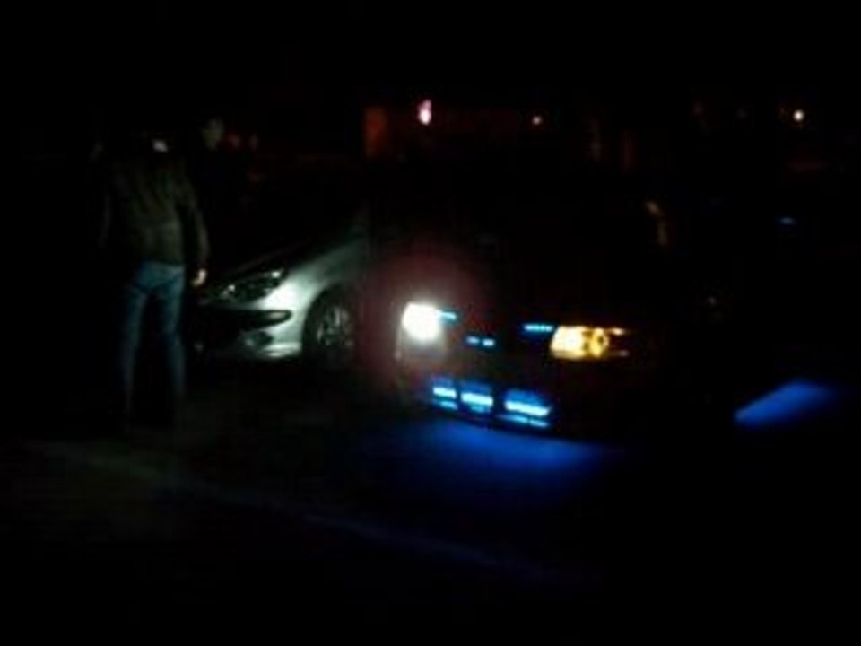 Seat Leon flashing car