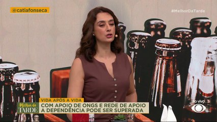 Parar de beber: angústia pelo vício motiva buscas até por simpatia