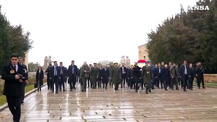 Zelensky in Turchia, l'omaggio a Mustafa Kemal Ataturk