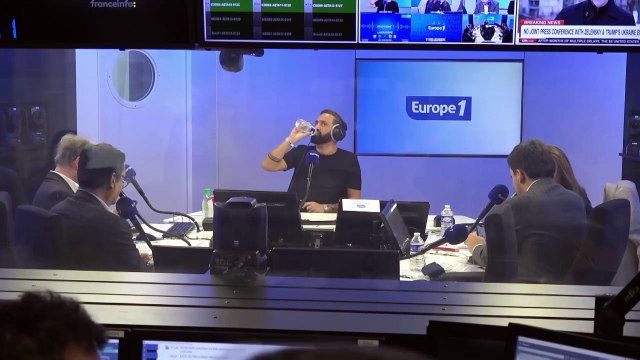 Patrick Cohen justifie la fermeture de C8, reproche les soutiens des politiques et du ministre de l’Intérieur, et traite Vincent Bolloré de «parrain des droites »