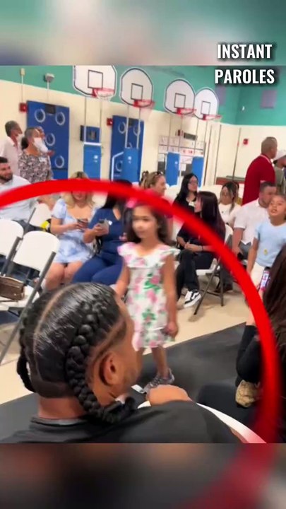 L’émotion de cette fille en voyant son père lors de sa remise des diplômes