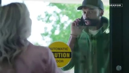 White Woman Blocks Black Man From Entering His OWN Home(360P)