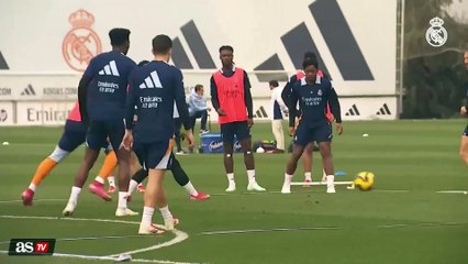 Primer entrenamiento de Ancelotti tras el sorteo y convoca a su jugador amuleto: va muy en serio