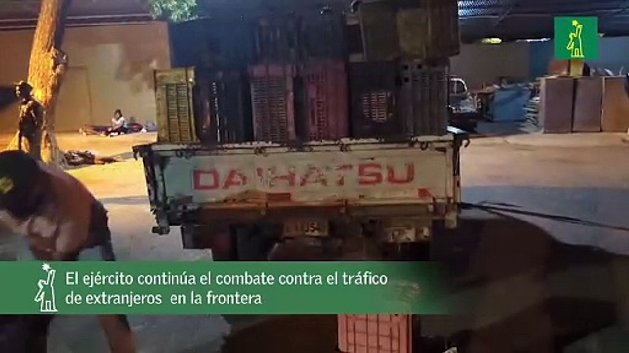 El Ejército Dominicano Detiene a Chofer y Ayudante con 29 Haitianos Indocumentados en Valverde