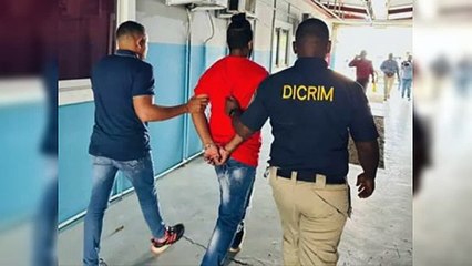 Un hombre comete un feminicidio en Santiago