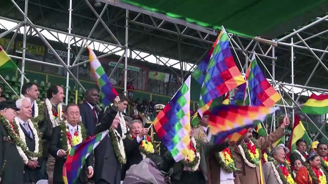 Evo Morales anuncia candidatura presidencial na Bolívia