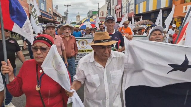 Diversos sectores de la sociedad civil realizan marcha en Chiriquí y Veraguas contra reformas a la CSS