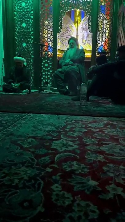 Shaykh Abdul Haqq leading Zikr Khatm Khawajagan - Feltham UK