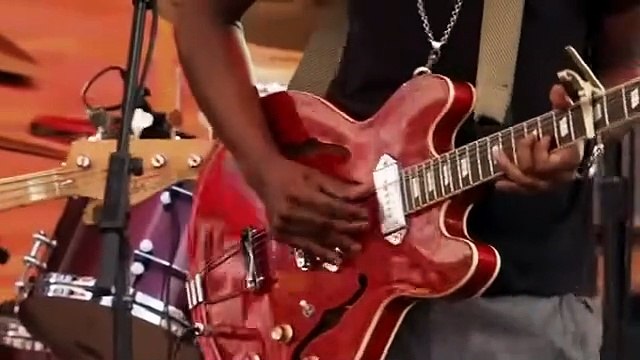 Eric Clapton's Crossroads Guitar Festival 2010 | movie | 2010 | Official Clip