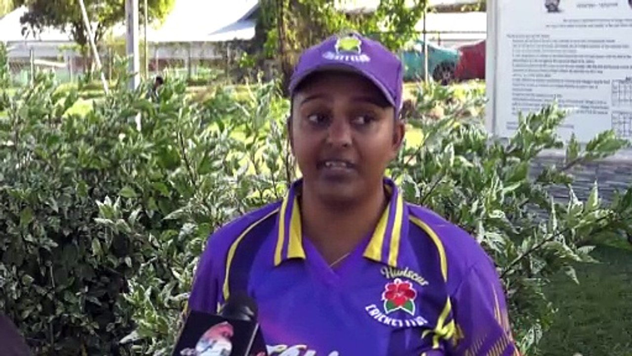 HIBISCUS WOMEN FOCUS
