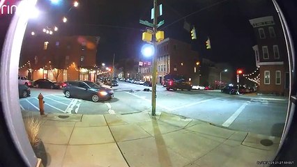 Repartidor atropella a una mujer y se da a la fuga