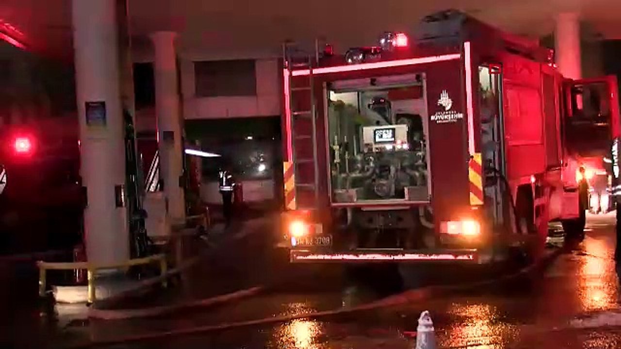 İstanbul- Bayrampaşa'da, akaryakıt istasyonunda yangın