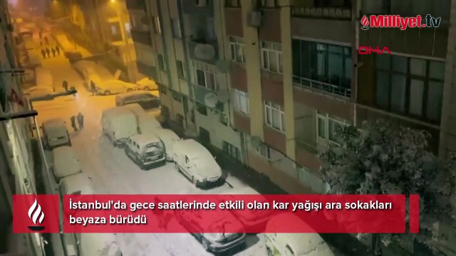 İstanbul beyaza büründü! Sokaklarda kar topu heyecanı