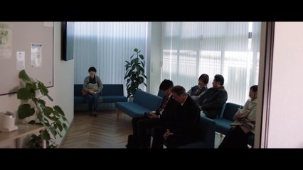 映画『誰よりもつよく抱きしめて』本編映像公開！三山凌輝＆久保史緒里の三角関係に注目✨