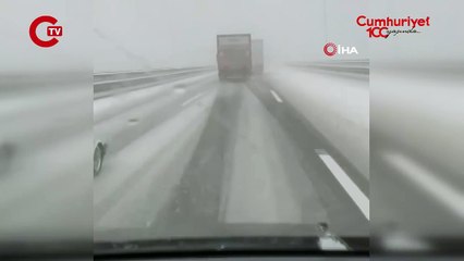 Sabiha Gökçen Havalimanı yolunda kaza Kontrolden çıkan otomobil ters yöne dönerek durabildi