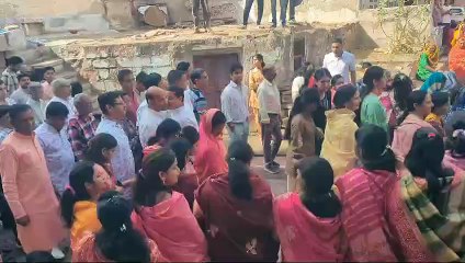 दीक्षार्थी अंकुर की वैराग्य यात्रा में उमड़ा जैन समाज, बरसाए फूल