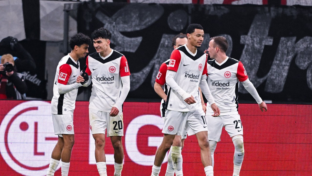 Trapp hochzufrieden: 'Talentierteste Mannschaft seit längerer Zeit'