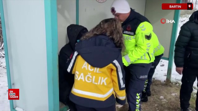 Bartın'da trafik kazası yapan sürücü dolmuş durağında ambulans bekledi