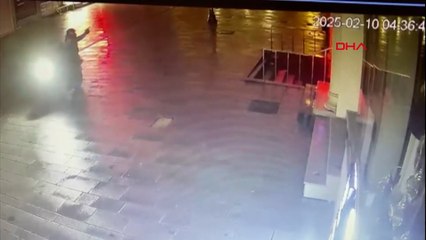 İstediği haracı vermeyen kuyumcuyu kurşunlayan şüpheli kamerada