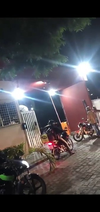 Criadora de conteúdo adulto de Salvador causa tumulto em Feira de Santana por causa de droga