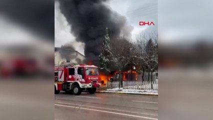 Dehşet anları: Prefabrik ev alev aldı