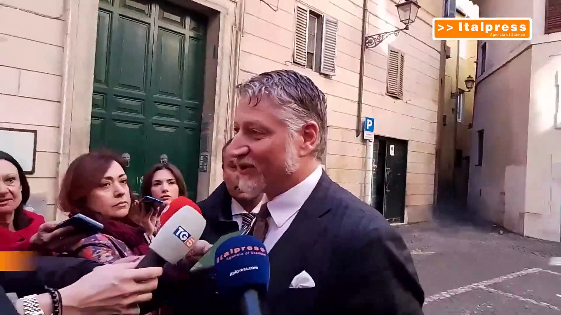 Video Treccani, Giuli \