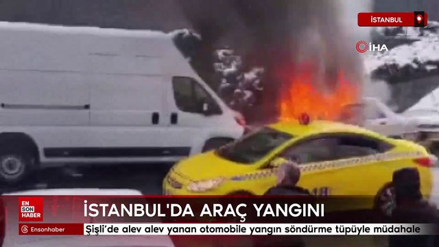 Şişli’de alev alev yanan otomobile yangın söndürme tüpüyle müdahale