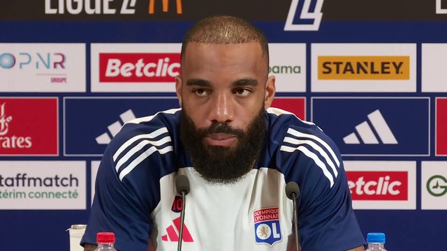 « On est derrière notre président » : Lacazette au soutien de Textor - Foot - L1 - Lyon