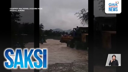 Ilang estudyante, sumakay sa payloader para makatawid matapos tumaas ang tubig sa ilog | Saksi