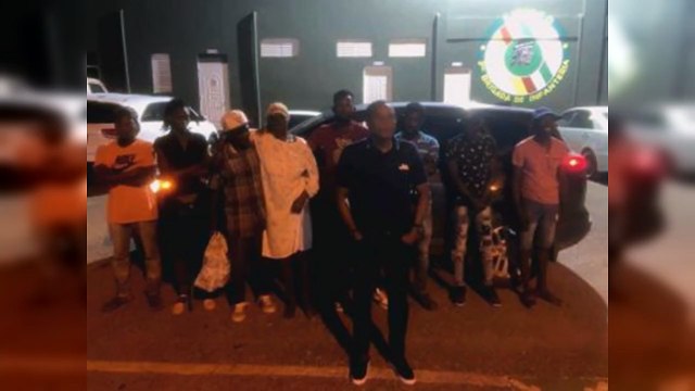 Detienen dominicano que transportaba ocho haitianos ilegales