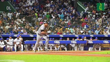 Dron interrumpe partido de Águilas y Licey en el Estadio Quisqueya.mp4