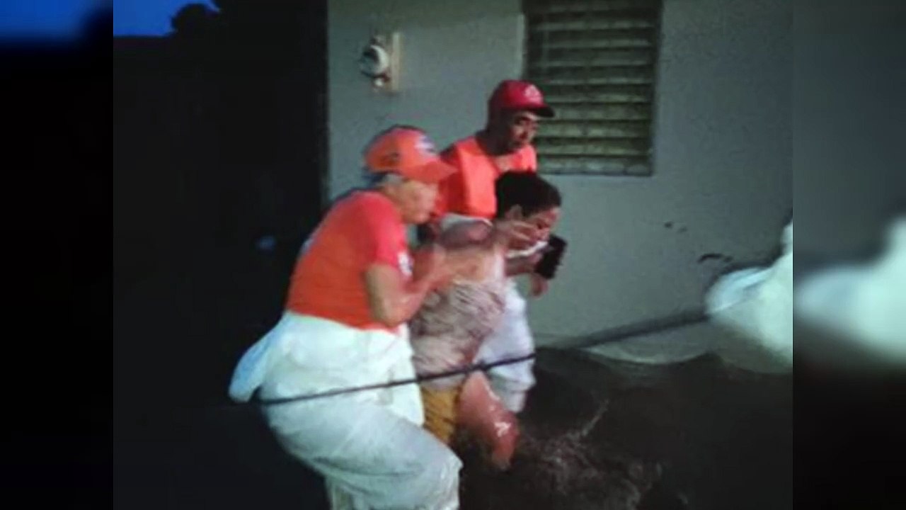 Inundaciones en Valverde: Rescate de la Defensa Civil